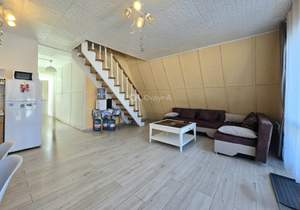 Дом 100м², 2-этажный, участок 8 сот.