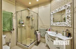 Коттедж 350м², 3-этажный, участок 15 сот.