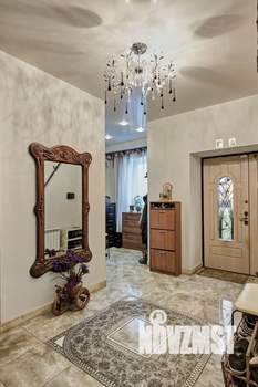 Коттедж 350м², 3-этажный, участок 15 сот.