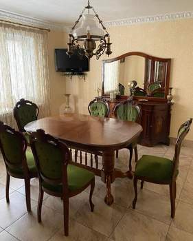 Дом 257м², 3-этажный, участок 17 сот.