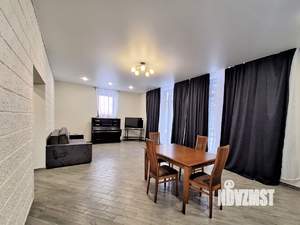 Дом 180м&sup2;, 2-этажный, посуточно, 