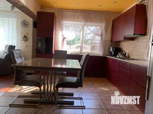 Дом 170м&sup2;, 2-этажный, на длительный срок, 