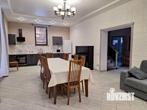 Дом 180м&sup2;, 2-этажный, посуточно, 