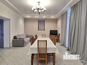 Дом 180м&sup2;, 2-этажный, посуточно, 