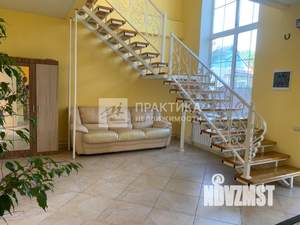 Дом 240м², 2-этажный, на длительный срок, 