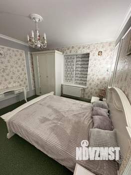 Дом 250м&sup2;, 2-этажный, на длительный срок, 