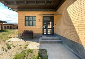 Дом 220м&sup2;, 1-этажный, участок 9 сот.  