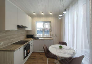 Дом 99м&sup2;, 2-этажный, участок 7 сот.  