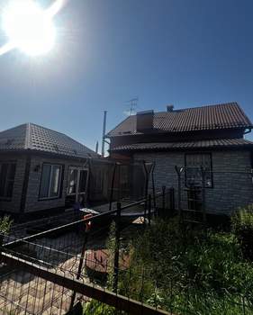 Дом 240м², 2-этажный, участок 6 сот.  