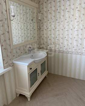 Дом 257м², 3-этажный, участок 17 сот.  
