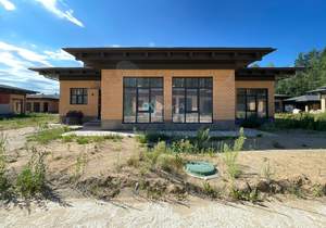 Дом 220м&sup2;, 1-этажный, участок 9 сот.  