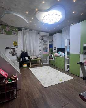 Дом 240м², 2-этажный, участок 6 сот.  