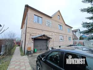 Дом 438м², 2-этажный, участок 9 сот.  