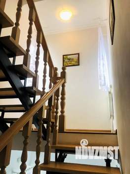 Дом 340м&sup2;, 3-этажный, участок 10 сот.  