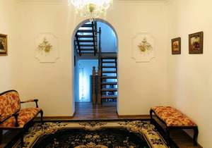 Дом 340м&sup2;, 3-этажный, участок 10 сот.  