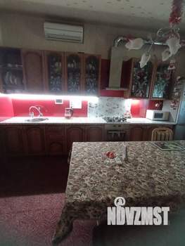 Дом 188м&sup2;, 2-этажный, участок 6 сот.  