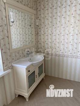 Дом 257м&sup2;, 3-этажный, участок 17 сот.  