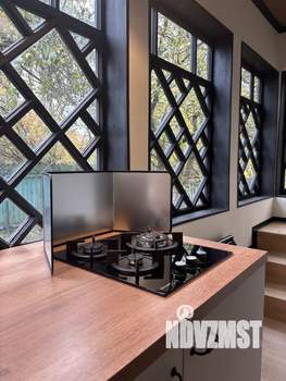 Дом 60м&sup2;, 2-этажный, участок 6 сот.  