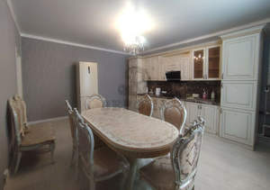 Дом 240м&sup2;, 2-этажный, участок 6 сот.  