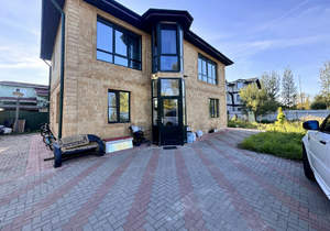 Дом 190м², 2-этажный, участок 7 сот.  