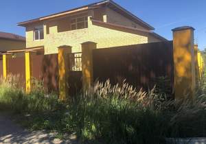 Дом 284м², 2-этажный, участок 5 сот.  