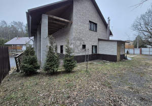 Дом 133м&sup2;, 2-этажный, участок 16 сот.  