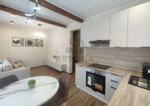 Дом 99м&sup2;, 2-этажный, участок 7 сот.  