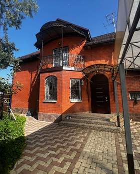 Дом 240м², 2-этажный, участок 6 сот.  