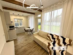 Дом 99м&sup2;, 2-этажный, участок 7 сот.  