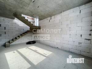 Дом 142м², 2-этажный, участок 6 сот.  