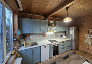 Дом 100м&sup2;, 2-этажный, участок 15 сот.  