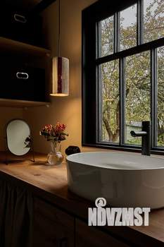 Дом 60м&sup2;, 2-этажный, участок 6 сот.  