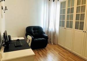 Дом 340м&sup2;, 3-этажный, участок 10 сот.  