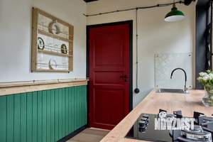 Дом 60м&sup2;, 2-этажный, участок 6 сот.  