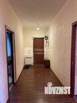 Дом 100м&sup2;, 2-этажный, участок 5 сот.  