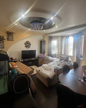 Дом 240м², 2-этажный, участок 6 сот.  