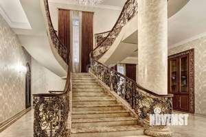 Дом 543м², 3-этажный, участок 20 сот.  