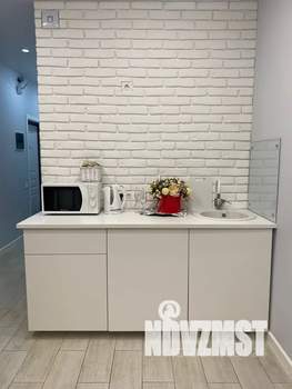 Студия квартира, посуточно, 32м2, 1/17 этаж