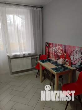 1-к квартира, посуточно, 38м2, 3/3 этаж