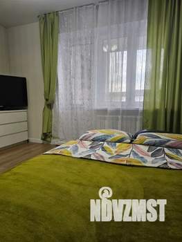 Студия квартира, посуточно, 33м2, 6/15 этаж