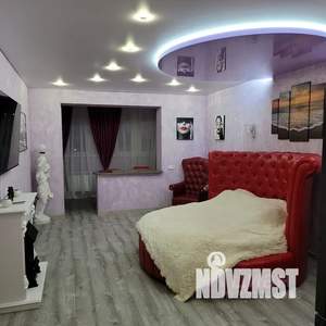 Студия квартира, посуточно, 40м2, 10/11 этаж