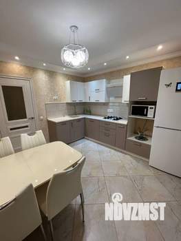 2-к квартира, посуточно, 78м2, 1/1 этаж