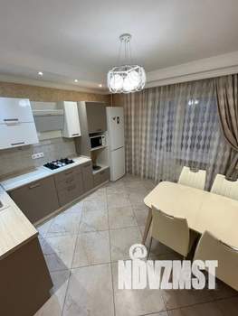 2-к квартира, посуточно, 78м2, 1/1 этаж