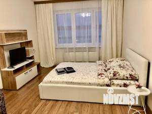 1-к квартира, посуточно, 42м2, 1/1 этаж