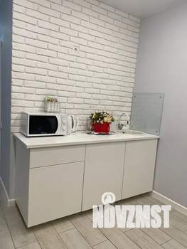 Студия квартира, посуточно, 32м2, 1/17 этаж
