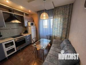 1-к квартира, посуточно, 43м2, 1/1 этаж