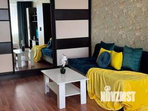 1-к квартира, посуточно, 42м2, 1/1 этаж