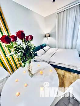 Студия квартира, посуточно, 40м2, 12/17 этаж