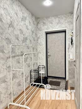 Студия квартира, посуточно, 28м2, 1/15 этаж