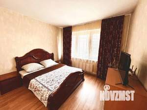 1-к квартира, посуточно, 42м2, 2/10 этаж